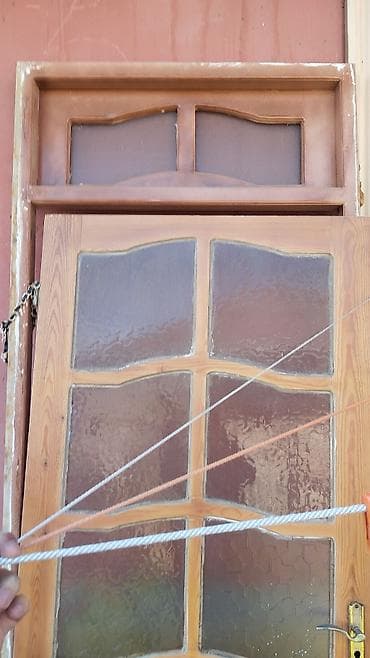 ucuz plastik qapi pencere: Şüşəli taxta qapı - Material: təbii ağac (şam ağacına bənzər — 3