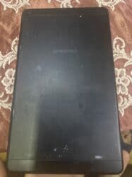 tablet ikinci el: Samsung A8 . Yaxşı vəziyyətdədir ekran şüşəsində çatı var işləməyinə — 1