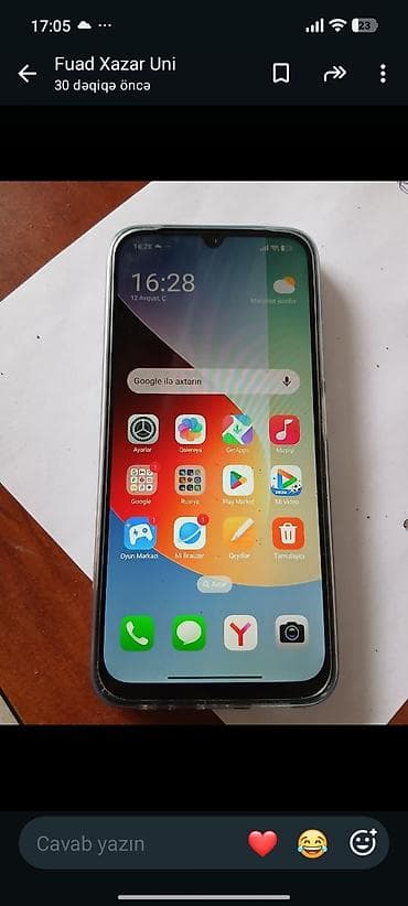 Xiaomi Redmi smartfon - Ekran: tam ekran dizayn, su damcısı formalı