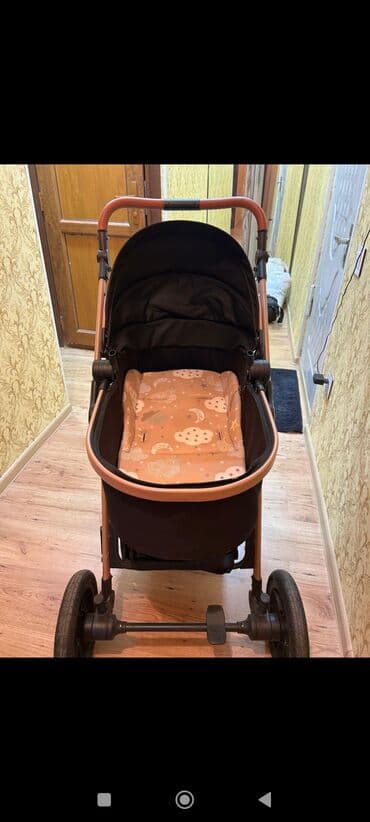 Çıxarıla bilən beşikli araba