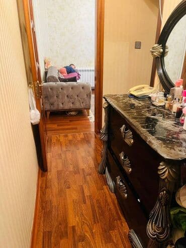 günü: Bakı, Yeni Günəşli Massiv V, 2 otaqlı, Köhnə tikili, 45 kv. m — 7