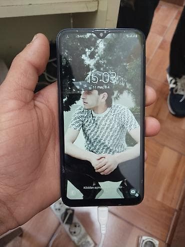 ses ucaldıcı: Samsung Galaxy A10, rəng - Mavi, Qırıq — 3