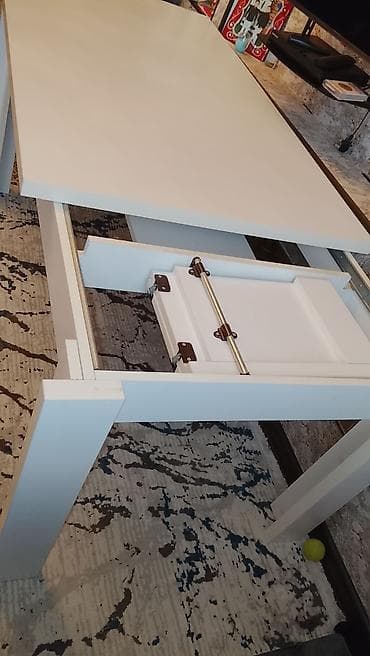 Qonaq masası, İşlənmiş, Açılan, Dördbucaq masa