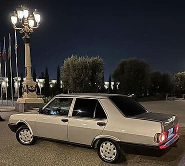 5 1 ford transit: Model: Tofaş Şahin (sedan) Kuzov: 4 qapılı, gümüşü rəng, qara plastik — 2