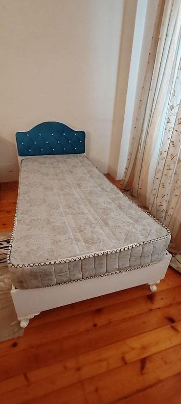 islenmis kravat: İşlənmiş, Təknəfərlik çarpayı, Matras ilə, Siyirməsiz — 1