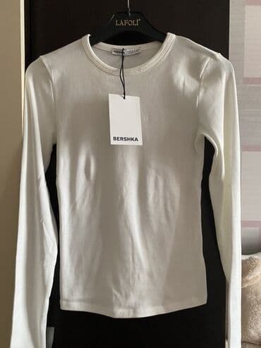 qadın koynekleri: Bershka uzunqol köynək/top - Rəng: ağ - Model: bədənə oturan, dairəvi — 2