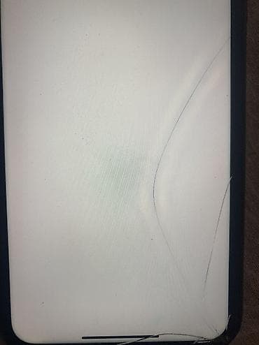 iphone 18: IPhone 11, 128 GB, Qara, Face ID, Qırıq — 7