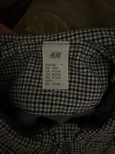 qar geyimi: H&M uşaq gödəkçəsi - Ölçü: EUR 80 (US 12M / 9–12 ay) - Material — 3