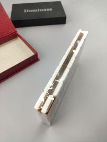 nerd taxta satisi: Domino. Hədiyyəlik domino. Metrolara və şəhərdaxili çatdırılma var — 5