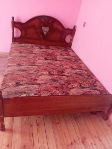 куплю кровать бу: Б/у, Двуспальная кровать, Без подьемного механизма, С матрасом, Без выдвижных ящиков — 2