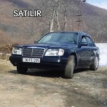 Mercedes-Benz E-Class: 2.2 l | 1993 il Sedan — 2