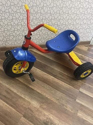 Uşaq üçtəkərli velosipedi Ön təkərdə pedallı sürüş sistemi; iri lalafo.az -da Uşaq üçtəkərli velosipedi Ön təkərdə pedallı sürüş sistemi; iri