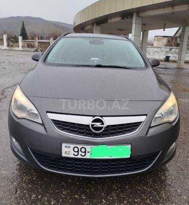 Opel Astra: 1.4 l | 2011 il 334000 km Universal