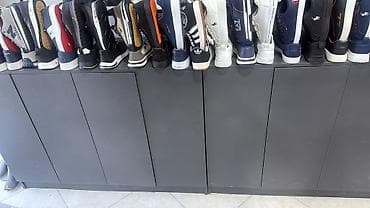 Mağaza üçün şkaf vitirini. qiymətdə razılaşma var. 3 şkafdan ibarətdi