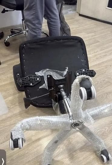 tek kreslolar: Təkərli, Qolları tənzimlənmir, Süni dəri — 1