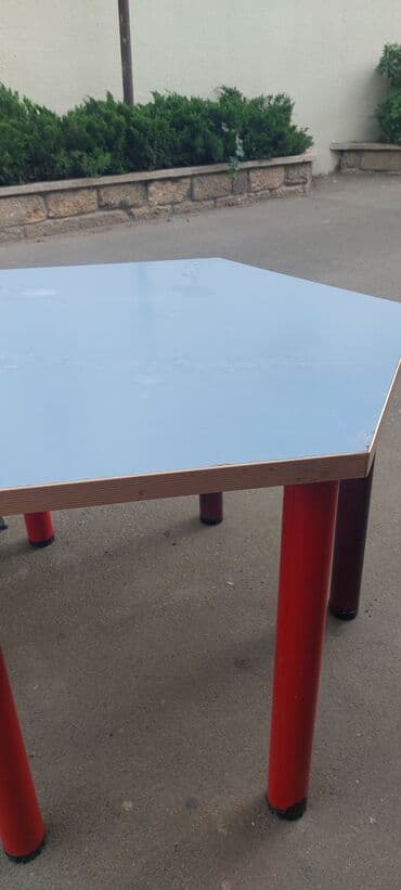 uşaqlar ucun taxta carpayılar: Uşaqlar üçün masalar oturacaqlar bagça məktəb rəsmdə işlənə bilən — 7