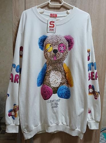 Brend: Sett Model: “S” etiketli, uzunqol svitşört - Rəng: krem/ağ