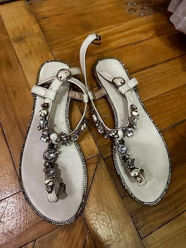 Ölçü: 38, rəng - Bej, İşlənmiş