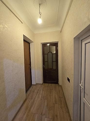 qax kirayə: 2 otaqlı, 44 kv. m — 9
