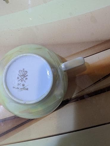 İşlənmiş, rəng - Qızılı, Çaydan, Farfor, 1,5 bucket volume l, Almaniya — 2