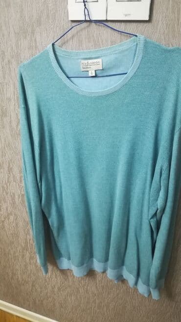 Sviter xarici istehsaldi. L razmer yaxşı oturur tiftiklenmir lalafo.az -da Sviter xarici istehsaldi. L razmer yaxşı oturur tiftiklenmir