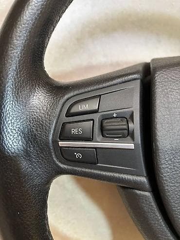 opel sükanı: BMW Sükan - Material: dəri üzlüklü, üçşaxəli dizayn - İnteqrə olunmuş — 2