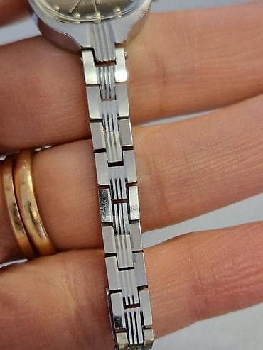 Смарт браслеты: Б/у, Наручные часы, Zarya, цвет - Серебристый — 2