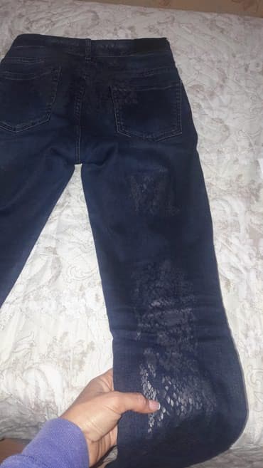 cins salvarlar ve koynekler: Jeans Fabrika razmer M — 1