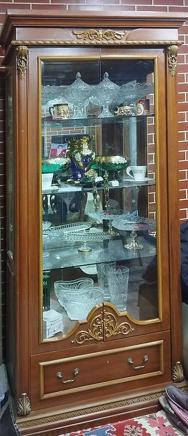 islenmis kuxna mebelleri: İşlənmiş, Servant — 2