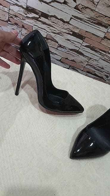 Qadın klassik stiletto tufli - Brend: CKM Plus (içlikdə loqo) - Rəng