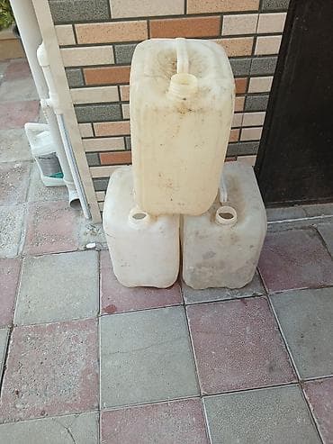 Islenmis yag kanisterleri — 1