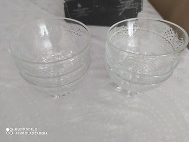 Столовая посуда: Şüşə qablar və ya fincanlar yenidir az istifadə olunub 6 ədədi cəmi 5 — 3