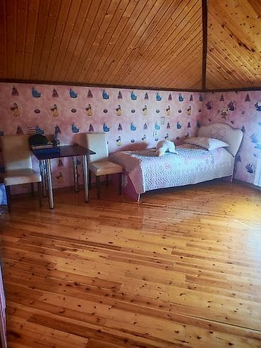 Uşaq/qız otağı üçün mebel dəsti Tərkib: - Iki nəfərlik çarpayı – — 3