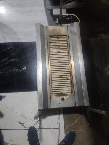 işlənmiş dönər aparatı: Elektrikli kontakt qril/istehsalxana tipi tost aparatı - Material — 1