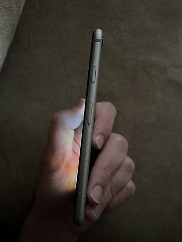 mi 8 ekran: IPhone 6, Gümüşü, Barmaq izi — 4