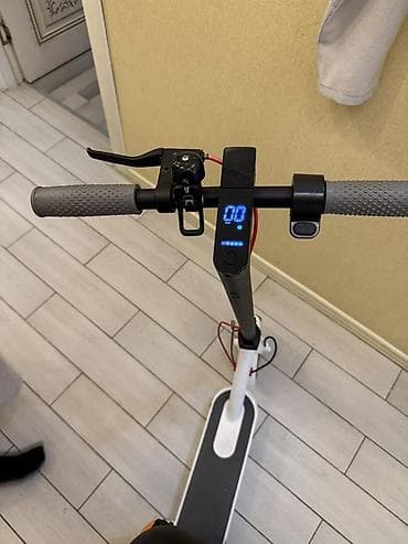tvs ronin: Elektrik skuter – oturacaqlı, LCD displeyli Xüsusiyyətlər: - Rəng: ağ — 2
