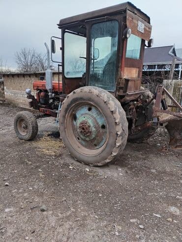 kredit avto aksesuar: Traktorlar — 2