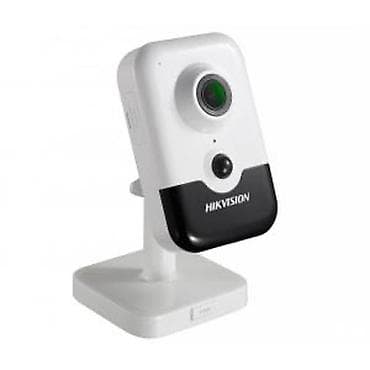 Hikvision daxili IP kamera DS-2CD2443G2-IW 4 MP adapteri yoxdur -