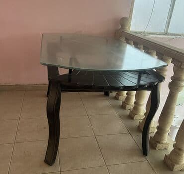 piy eriden bitkiler: Mətbəx masası, İşlənmiş, Oval masa — 2