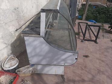 Mağaza/market üçün soyuducu vitrin - Ön hissəsi şüşəli, geniş