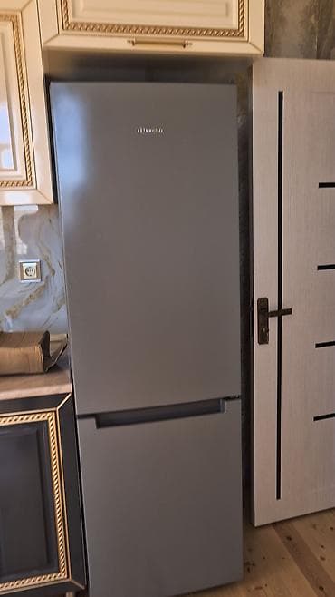 iphone 15 pro max islenmis: 2 qapılı Indesit Soyuducu Satılır, rəng - Boz — 1