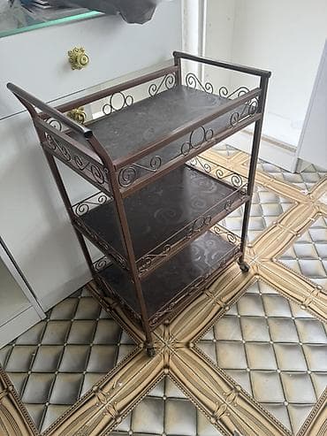 tv stendi: İşlənmiş, Düz TV altlığı, Polkalı, Laminat — 6