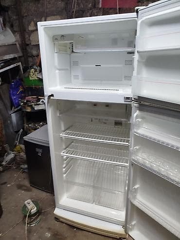 soyuducu hisseleri: Soyuducu – üstdən donduruculu, ikikameralı model Xüsusiyyətlər: - — 2