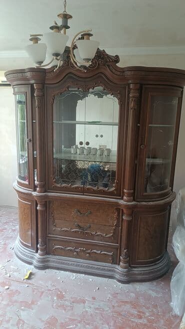 saxlama qablari: Распашной, 3 двери Прямой шкаф, Буфет — 5