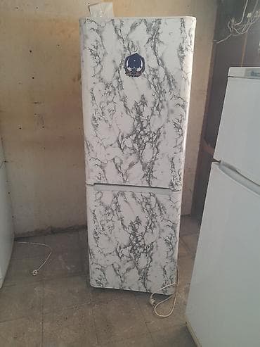 met: İşlənmiş 2 qapılı Indesit Soyuducu Satılır, rəng - Ağ, Təkərli — 1