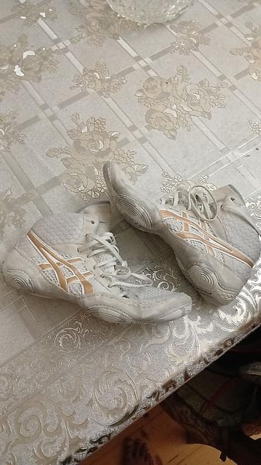 ağ krasovka: Məhsul: ASICS güləş ayaqqabısı orjinal 3/4 gün geyinilib Wp/ 060 660 — 3