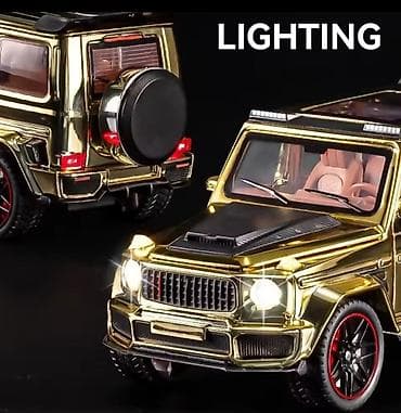2107 modeli: Qızılı rəngdə metal maqnitofonlu model avtomobil – off-road SUV — 4