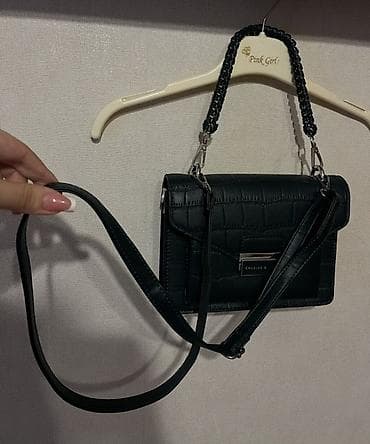Charles & Keith qadın çantası A-Class çantadır baha alınıb,az — 2