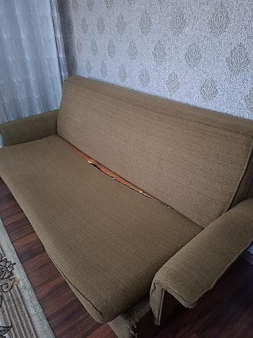 divan: Klassik üslubda yumşaq dəst – divan və 2 kreslo - Rəng: tünd — 2