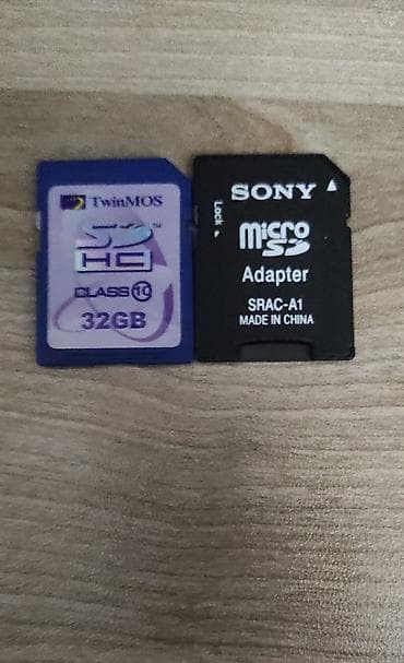 İksi bir yerdə

TwinMOS SD kart 32 GB Yazma sürəti: 30 MB/s.
Orginal